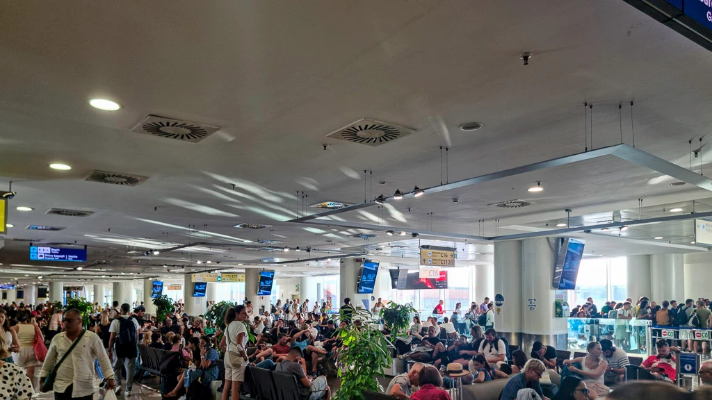 We’ve Worked (and Eaten) Our Way Across Naples Airport – Here’s the Only Real Guide You’ll Need 2 Waiting area at Naples airport