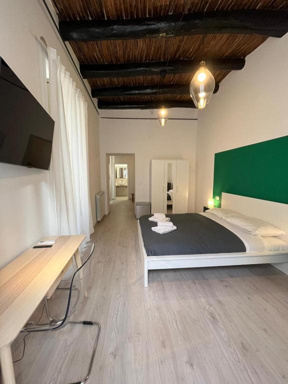 Donna Luisa a Santa Chiara B&B Naples Center