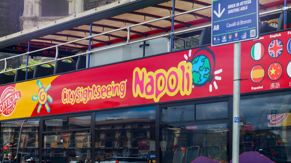 Naples Sightseeing bus tour is the real alternative to the chaotic public transport options in Naples